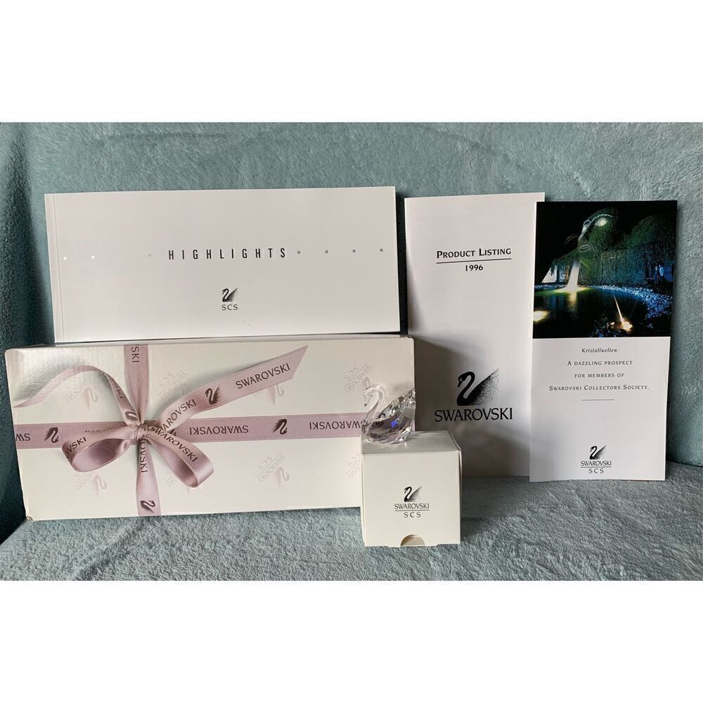 NEW IN BOX Swarovski Crystal LITTLE SWAN Figurine Glass Statue w/ Papers 1.5”